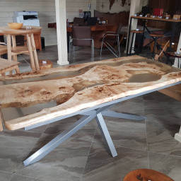 OASIS TABLE